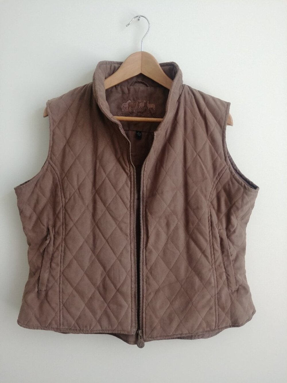 Outback Trading Company Women's XL soft taupe dawn brown quilted zip-up vest